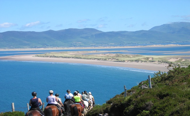 Rossbeigh-Beach-on-Ring-of-Kerry-Trail-Ride-KIllarney-Riding-Stables (1)